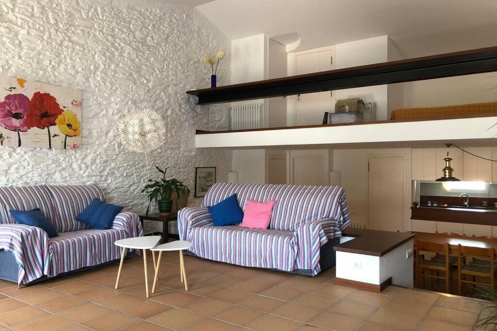 Roques - Casa En Primera Linea De Mar En Cadaques Exterior photo